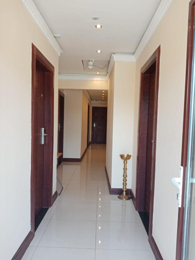 Mercuryfm 101 Yarl Mercury Inn - Jaffna Exteriör bild